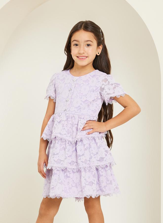 ستايلي فستان بتفاصيل دانتيل وكسرات - Image 1